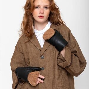 Leather and Shearling Zipper Mittens Never Worn Aristide